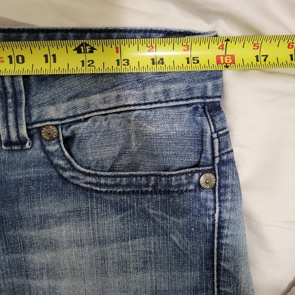Guess Distressed Denim Shorts Size 28 - Picture 4 of 8
